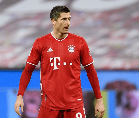 开云电竞：
一年涨16球！C罗逆生长独霸五大联赛射手榜 对一巨星不公正？(图6)