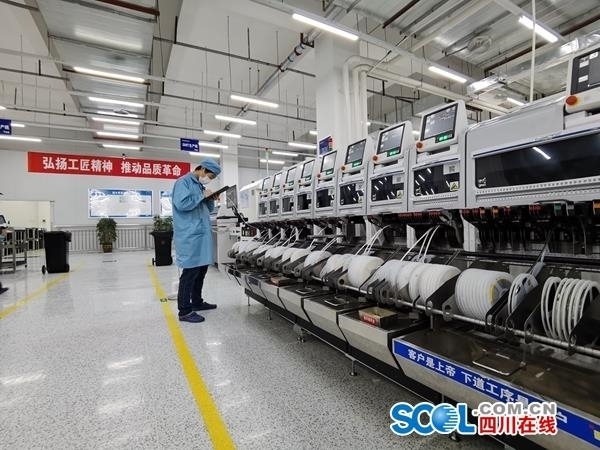 传多特等德甲三队有意引进比利时年轻中场“开云电竞”(图4) 开云电竞