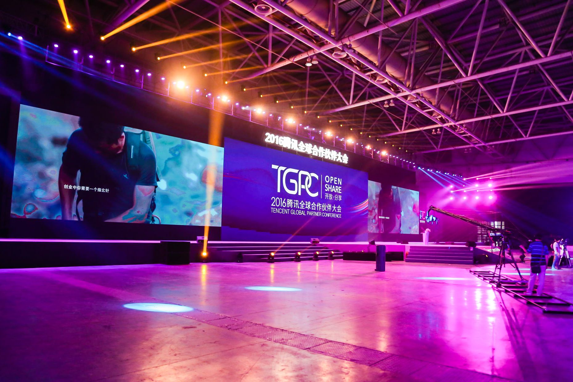 ‘开云电竞app下载安装’罗伊斯将伤缺至四月初(图2) 开云电竞app下载安装